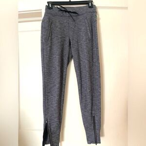 🆕 [Athleta] Gray Athletic Joggers Sz: XXS